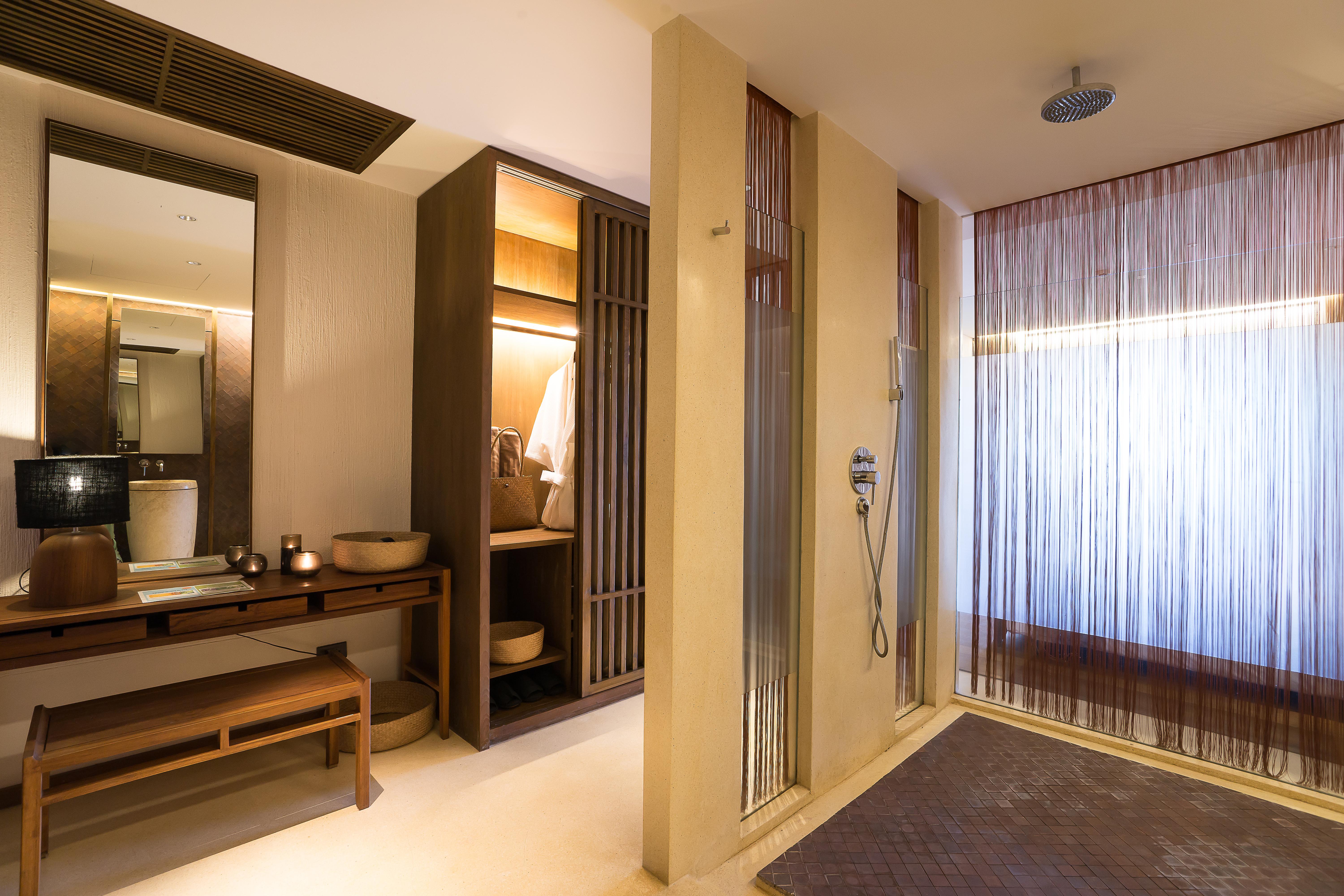 Hansar Samui Resort & Spa - Sha Extra Plus Bophut Exteriér fotografie A bathroom at The Oberoi, Mumbai